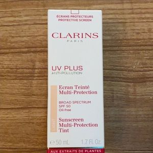 Clarins bundle for customer